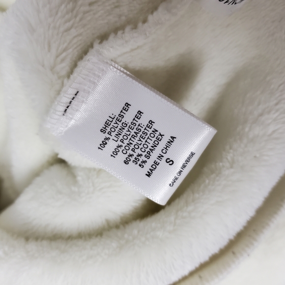 NY&C Plush White Sweatshirt - Picture 6 of 10